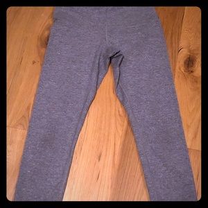 Grey lululemon crop leggings